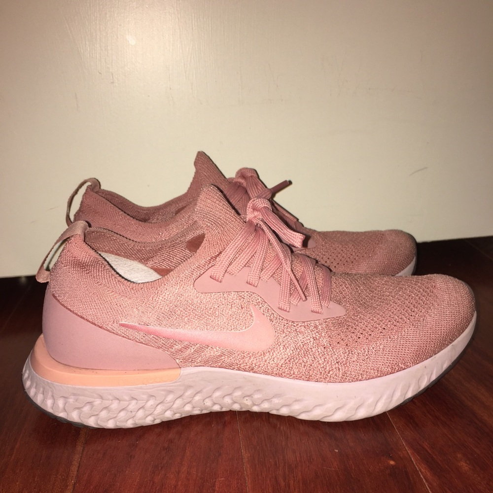 Nike epic reacts